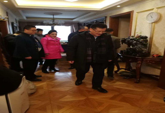 雁塔區(qū)區(qū)委副書記、代區(qū)長趙雷蒞臨【朱雀云天】小區(qū)檢查冬季供暖情況 